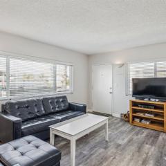 Beautiful 2 Bed Beach Condo #201