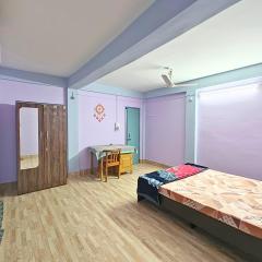 FLAT NO 301AC Entire 1BHK & 2BHK private apartments with personal kitchen TAJ RESIDENCY Holiday Homestay
