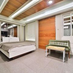 Gumi Jinpyeong-dong Two Stay