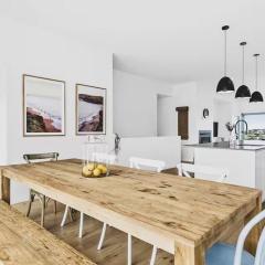 ALMA - sun filled stylish beach house