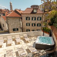 Marmont Heritage Hotel