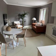 Aaron Glen Guest Apartments