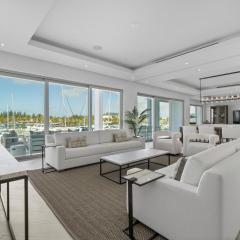Casablanca Bahamas- New Luxury Waterfront Condo, Palm Cay, The Bahamas