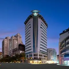 上海人民广场地铁站亚朵酒店