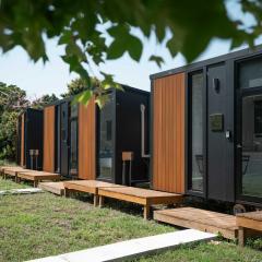 Tsinghua 3 Tiny Home by Tiny Away