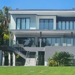 Gillino Vaal River Luxury Retreat