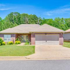 11 Mi to Dtwn Little Rock Home with Large Deck!