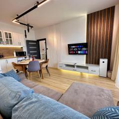 Cozy Apartment with Balcony on the Black Sea- part of the family 'Vicki Apart