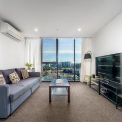 Luxury Living and Pool Views in the Heart of Woden - Hosted by Canstay