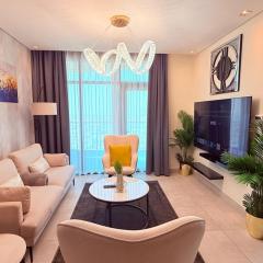 Penthouse 75 inch TV Sea View