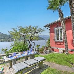 Mica Aurea Morcote - Happy Rentals