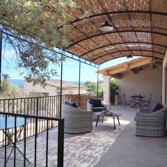 Villa Un Dimanche en Provence, avec piscine privée & vue