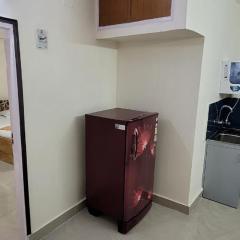 Lily and Lotus 2 Cozy 1Bhk Compact Full Furnished AC Apartment Managed by Hotel Airways