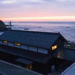 Iso Ocean Breeze Villa