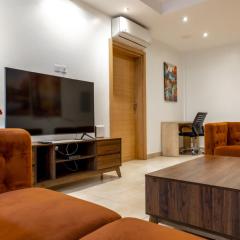 CasaNova Airport Suites