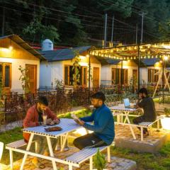 The Hosteller Kasol, Riverside