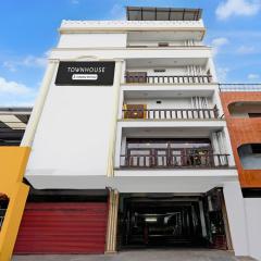Super Townhouse White Town Rock Beach Formerly Prakasam Residency