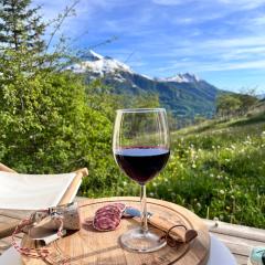 Terrasse, vue imprenable et accès direct pleine nature, votre refuge idéal