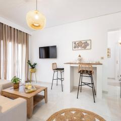 Ethereal Aura Apartment - 1 Min to the Beach