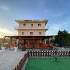 Kristal Hotel