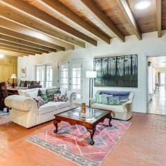 3 Mi to Zoo and Garden Spacious Albuquerque Home