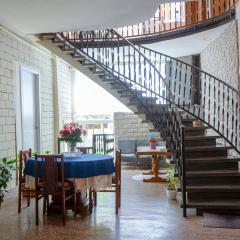 Anna's Guest House