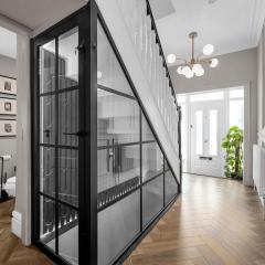 City SuperHost Hale Family Home