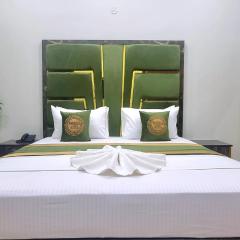 Pakeeza Hotel - Faisal Town