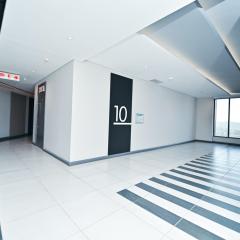 Menlyn Maine Trilogy 10th floor Apartment with balcony