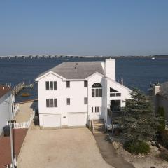Bay Front Home - Watch the sun rise over LBI. Pier for Boat/Swim/SUP/Kayak/Crab