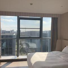 Hanting Hotel Shanghai Lingang New City Wanda Plaza
