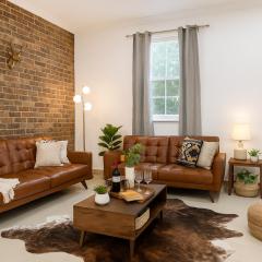 3BR Glebe Retro Jungle Escape Near Darling Harbour