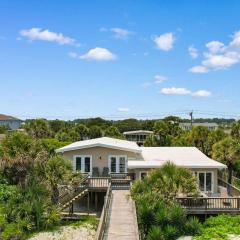 Dale's Coastal Retreat Pet Friendly w/ Ocean Views