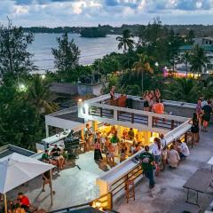 Surf & Party Weligama