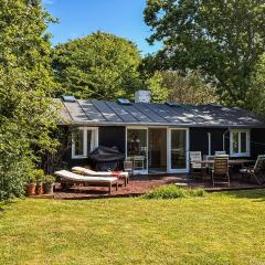 3 Bedroom Cozy Home In Vejby