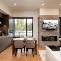230 LakeLodge condo
