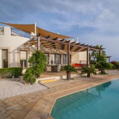 Villa Panorama - Stunning views in villa with hot tub, pool, garden