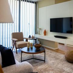 Maison Noire by Staycom