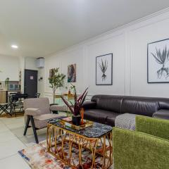Luxurious sandton apartment with Inverter