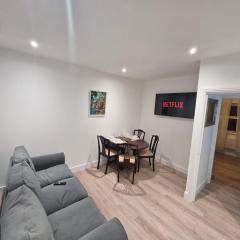 Bright 2 bed maisonette flat in Romford