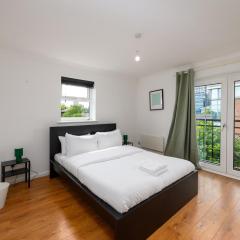 Spacious 3 Bed Short Walk to Atlantic Wharf