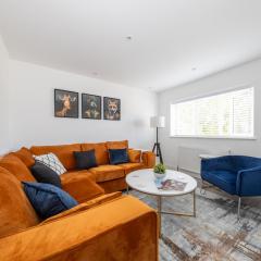 LUTON LUXURY LIVING, LARGE PREMIUM HOUSE, NEWLY BUILT, FREE PARKING FOR UP TO 4 VEHICLES, GREAT ACCESS TO CENTRAL LUTON & THE M1 and A6, PERFECT FOR CONTRACTORS