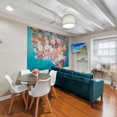 Modern Loft In Center City