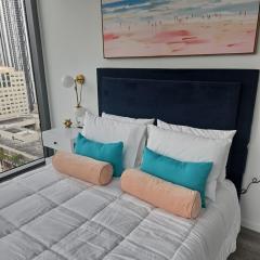 Miami-Brickell Luxury 2BR-2BATH with skyline VIEWS - walking distance to HEAT ARENA & BAYSIDE