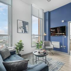 Skyline Views 3BR Duplex Penthouse with Balcony - Brand New