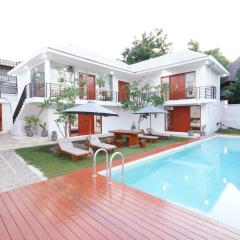 Beach Manor in Bingin- Casa Boba