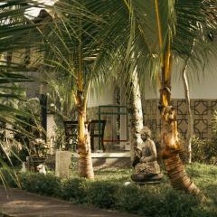 Villa Joglo tepi sungai