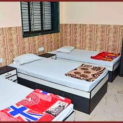 !! KOLKATA Dev Guest House #Howrah Kolkata Near Railway Station - Free Wifi - Fully Air Conditioned - Good and Spacious Room - Excellent Service Recommended Hotel