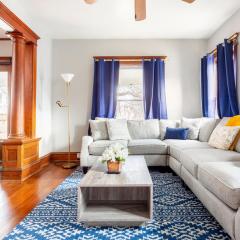 Historic Family Getaway, 5 Star Location, Royal Beds