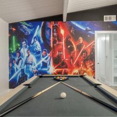 Lightsaber Lounge-Hot Tub-Billiards-10mnstoDisney